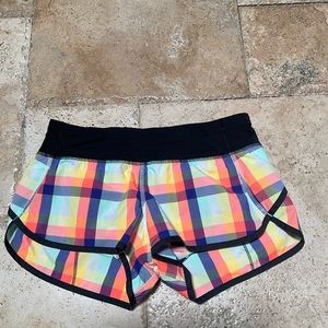 Lululemon Speed Short
2013 Seawheeze - Entry Short size 6